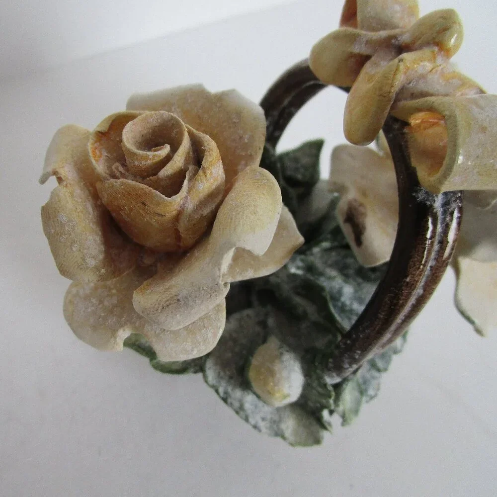 Capodimonte flower basket